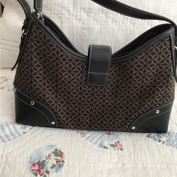 Lot of Two Relic by Fossil Handbags - Picture 3 of 16